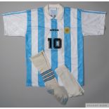 Diego Maradona blue and white No.10 short-sleeved shirt