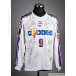 Yasuo Manaka white and purple No.9 Sanfrecce Hiroshima long-sleeved shirt, 2003-04