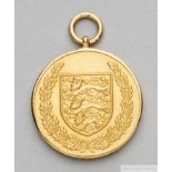 Joanne Broadhurst silver-gilt 1999-2000 F.A. Womens Premier League champions medal