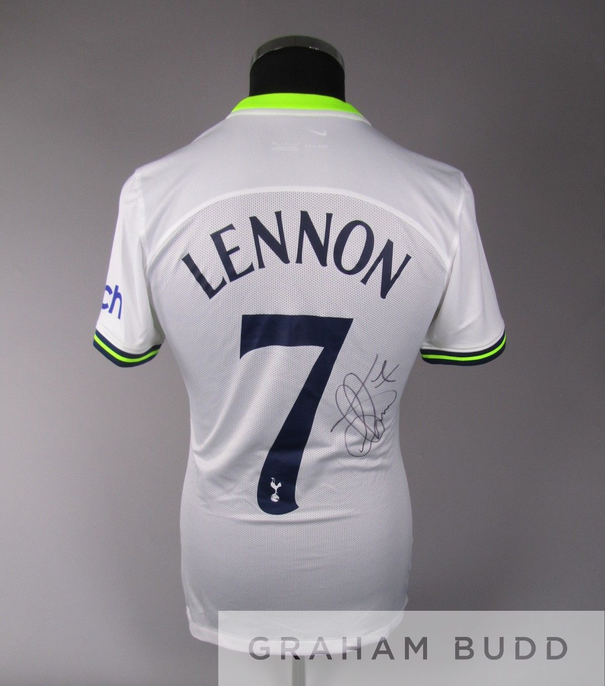 Aaron Lennon signed Tottenham Hotspur no.7 shirt Spurs Charity XI vs Celebrity Invitational XI 2023 - Image 2 of 3