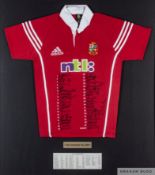 Red 2001 British Lions autographed short-sleeved shirt