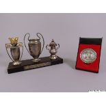 Official Merchandise Manchester United Treble Champions 1999 Cups Display