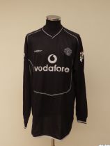 Fabian Barthez black and grey No.1 Manchester United match worn goalkeeper shirt