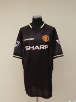 Ronny Johnsen black No.5 Manchester United match issued short-sleeved shirt, 1998-99