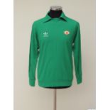 Gary Bailey green No.1 Manchester United match worn long-sleeved goalkeepers shirt