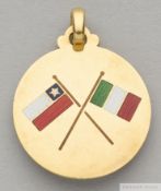 .750 gold & enamel medal presented to Ottorino Barassi of FIGC (Italian F.A.) in Santiago on the