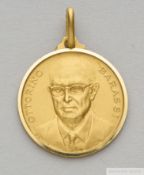 .750 gold medal for the Trofeo O. Barassi (Italian-English Amateur League Cup) in 1972, the