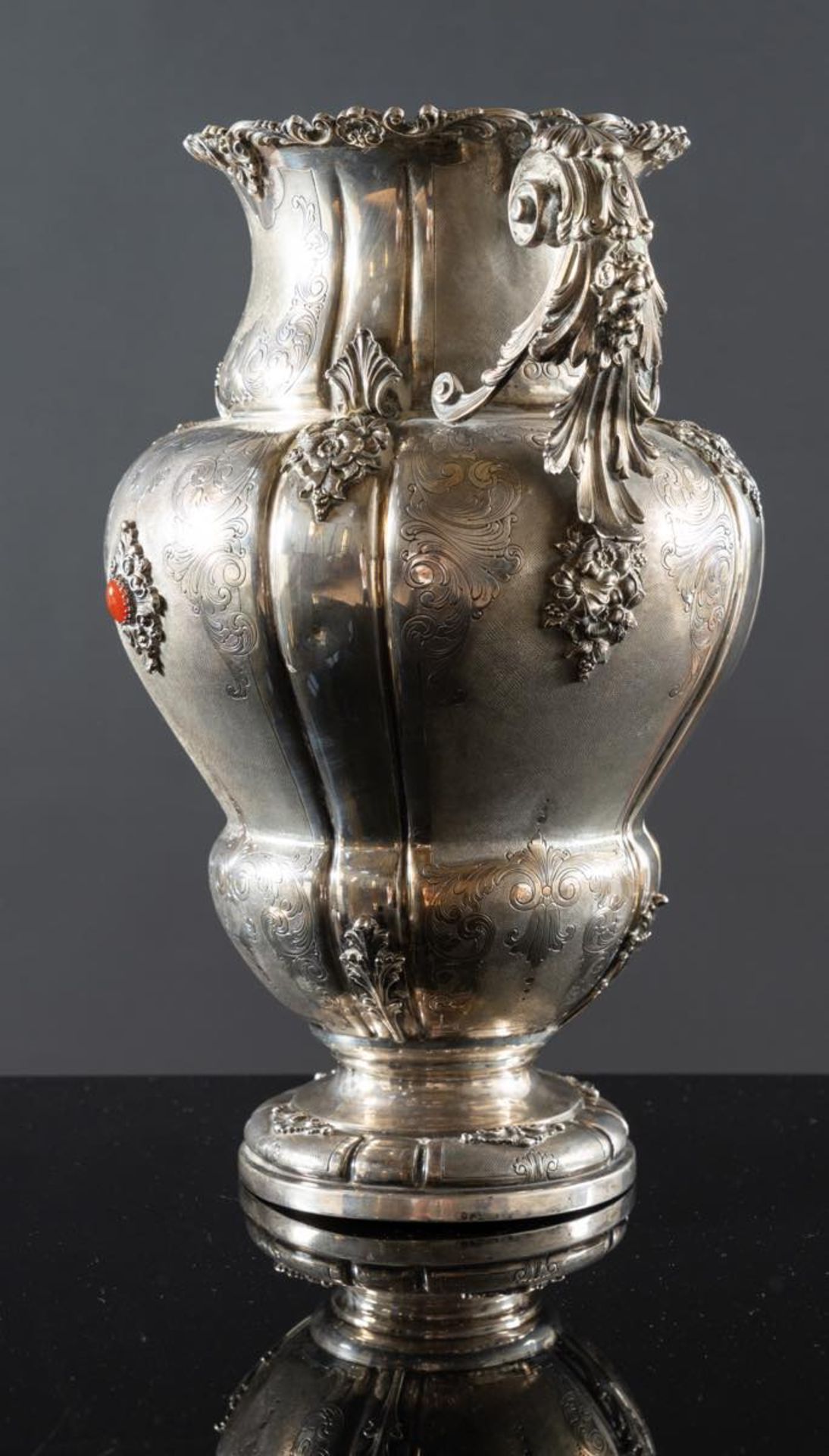 Fassi Arno Argentiere, Importante coppa in argento, Milano, Anni ‘30.Corpo a sezione circolare - Image 2 of 3