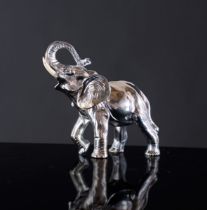 Scultura raffigurante “Elefante” laminata in argento. H cm 14x13x6.5