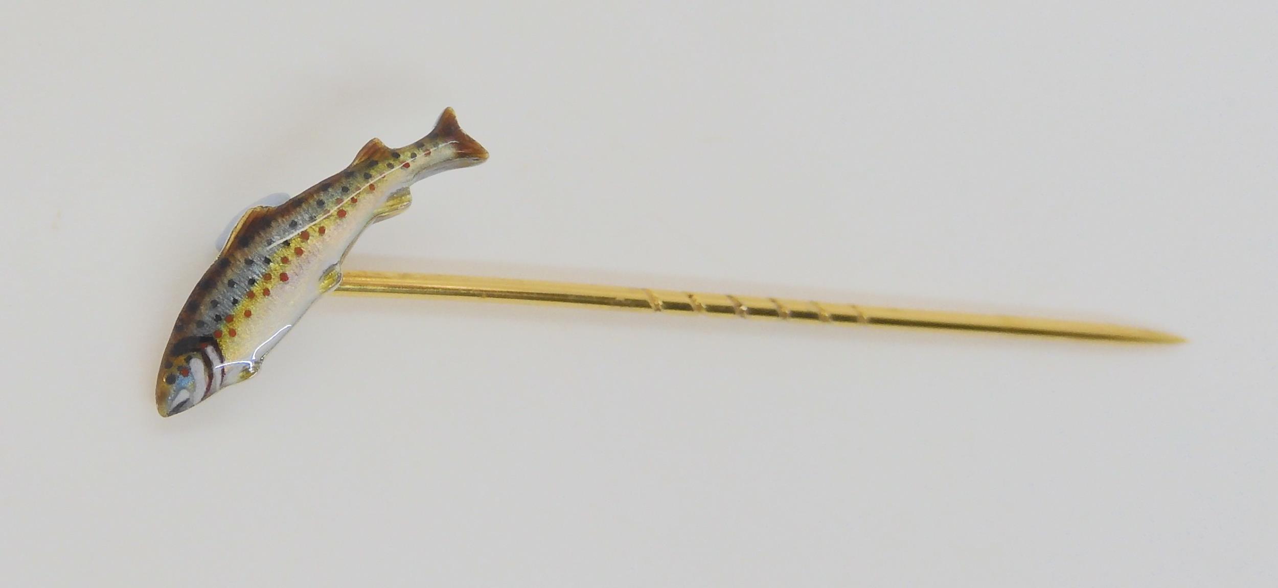 A silver and yellow metal detailed enamelled trout, lapel pin. Trout 1.8cm, pin length 5.8cm, weight - Image 2 of 3