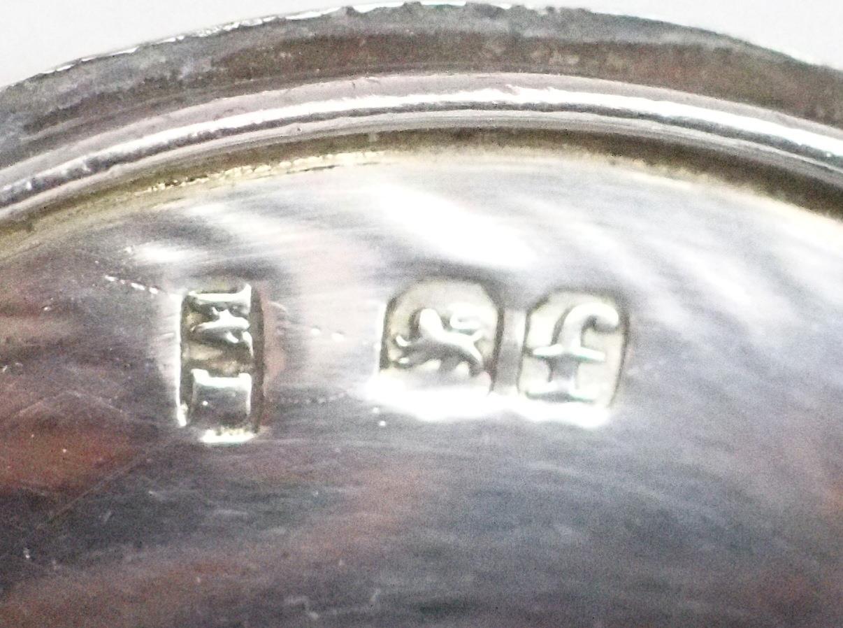 A MATCHED GEORGE III THREE PIECE SILVER TEA SERVICE of squat shaped rectangular form, the bodies - Image 5 of 9