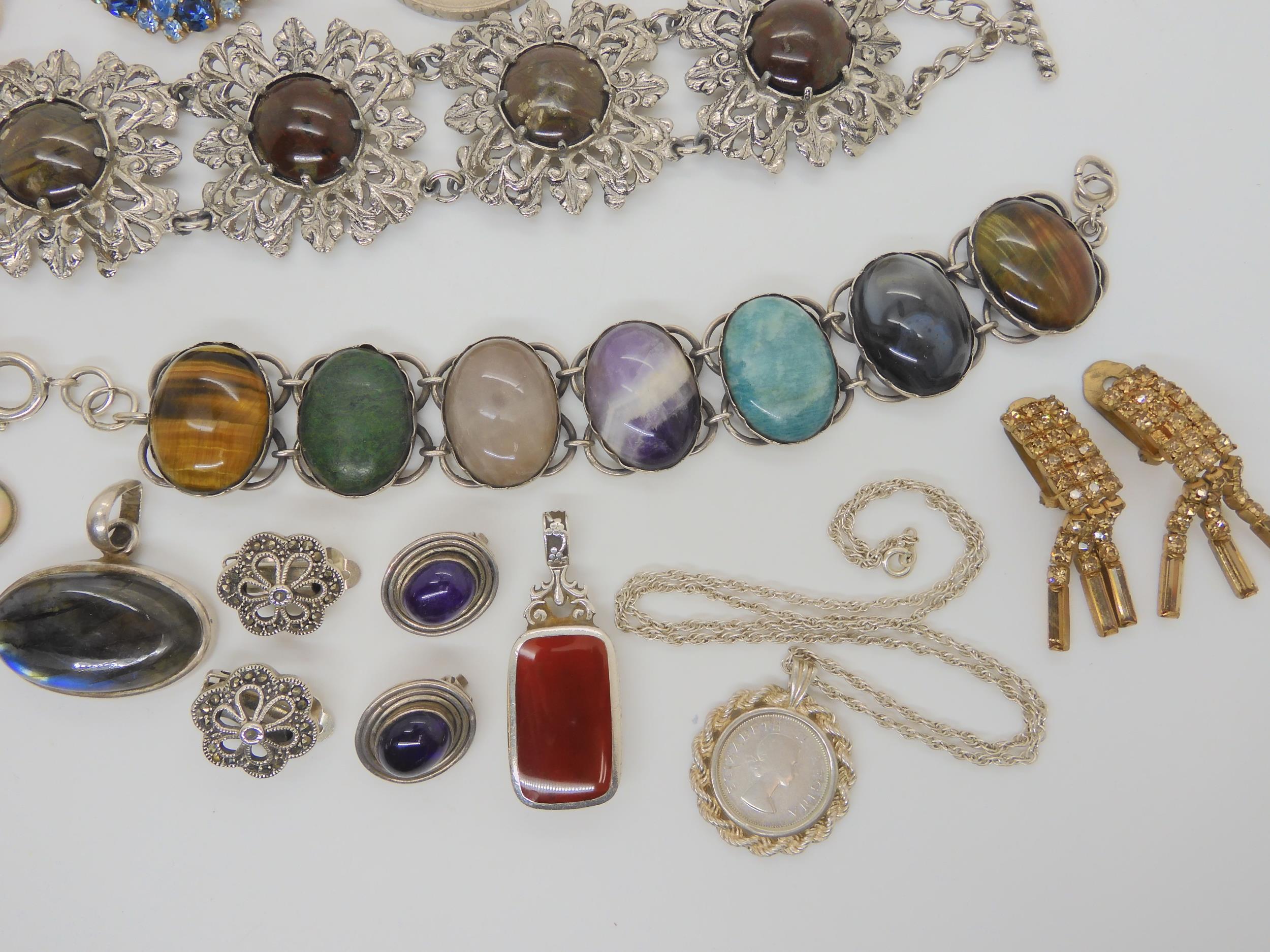 A South African silver bracelet set with specimen gemstones, a Sarah Coventry brooch and other items - Image 2 of 5