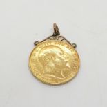 A 1901 gold full sovereign with soldered on yellow metal pendant loop weight 8.3gms Condition