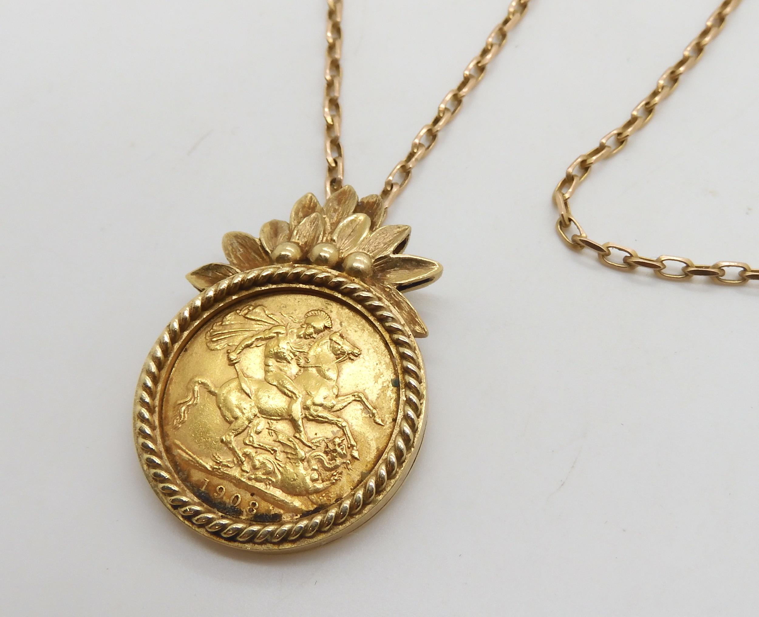 A 1908 full gold sovereign in an unusual 9ct gold leaf pattern pendant mount with a 9ct gold - Image 2 of 4