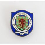 A 9CT GOLD SCOTTISH FOOTBALL ASSOCIATION ENAMEL LAPEL BADGE Hallmarked for "RH", Birmingham, 1974,