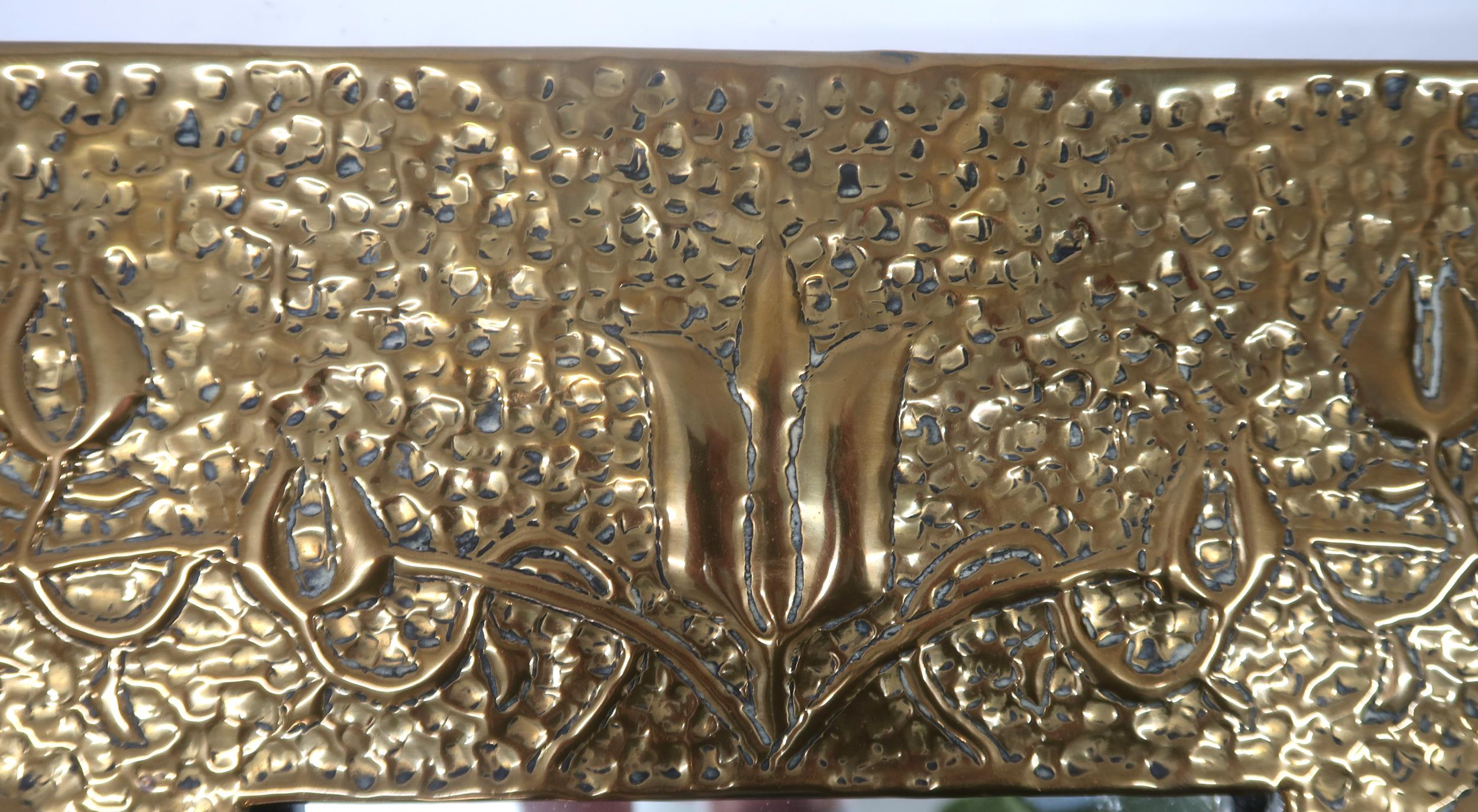 AN EARLY 20TH ARTS & CRAFTS AFTER TALWIN MORRIS WALL MIRROR with hammered brass frame depicting - Image 7 of 8