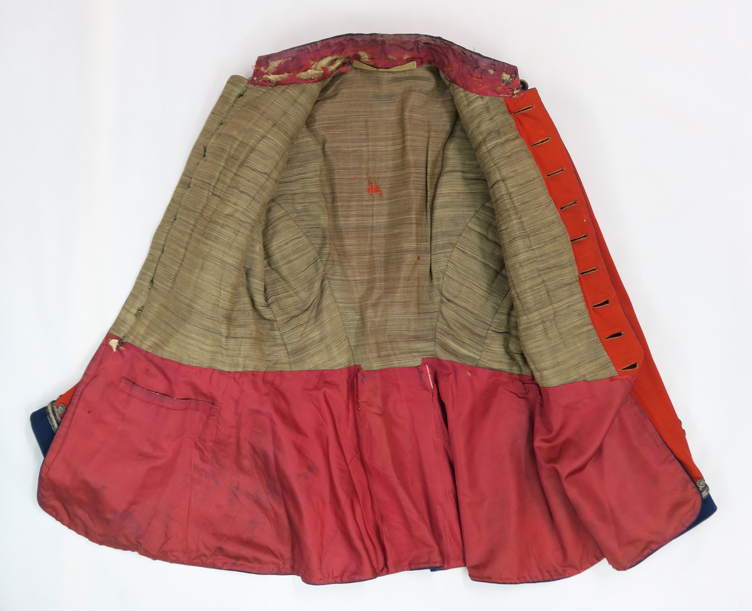 A VICTORIAN QUEEN'S OWN GLASGOW YEOMANRY LIEUTENANT-COLONEL'S SCARLET TUNIC Of fine Melton wool - Image 5 of 5
