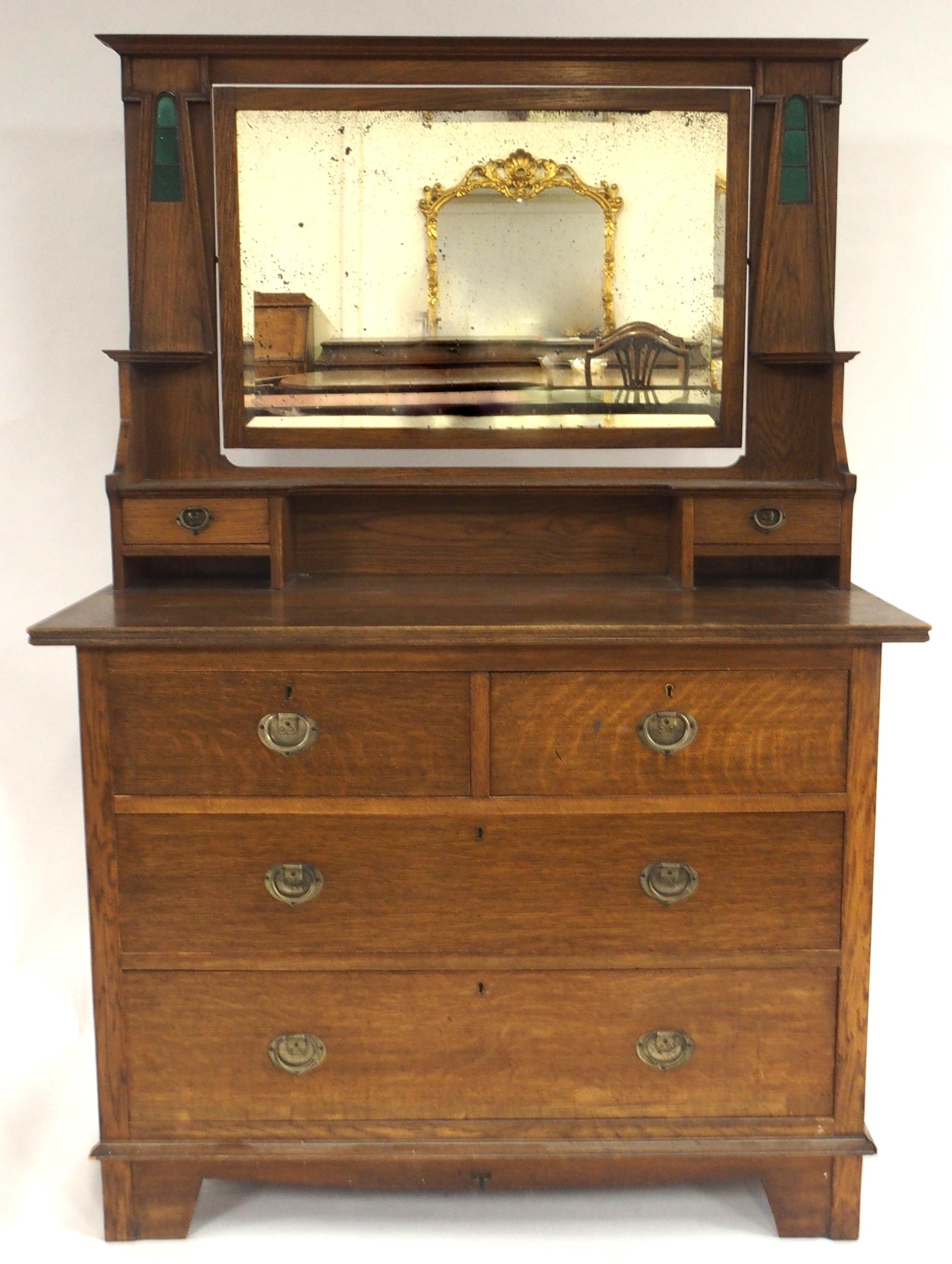 A HARRIS LEBUS ARTS & CRAFTS TWO PIECE BEDROOM SUITE comprising wardrobe with shaped cornice over - Image 19 of 29