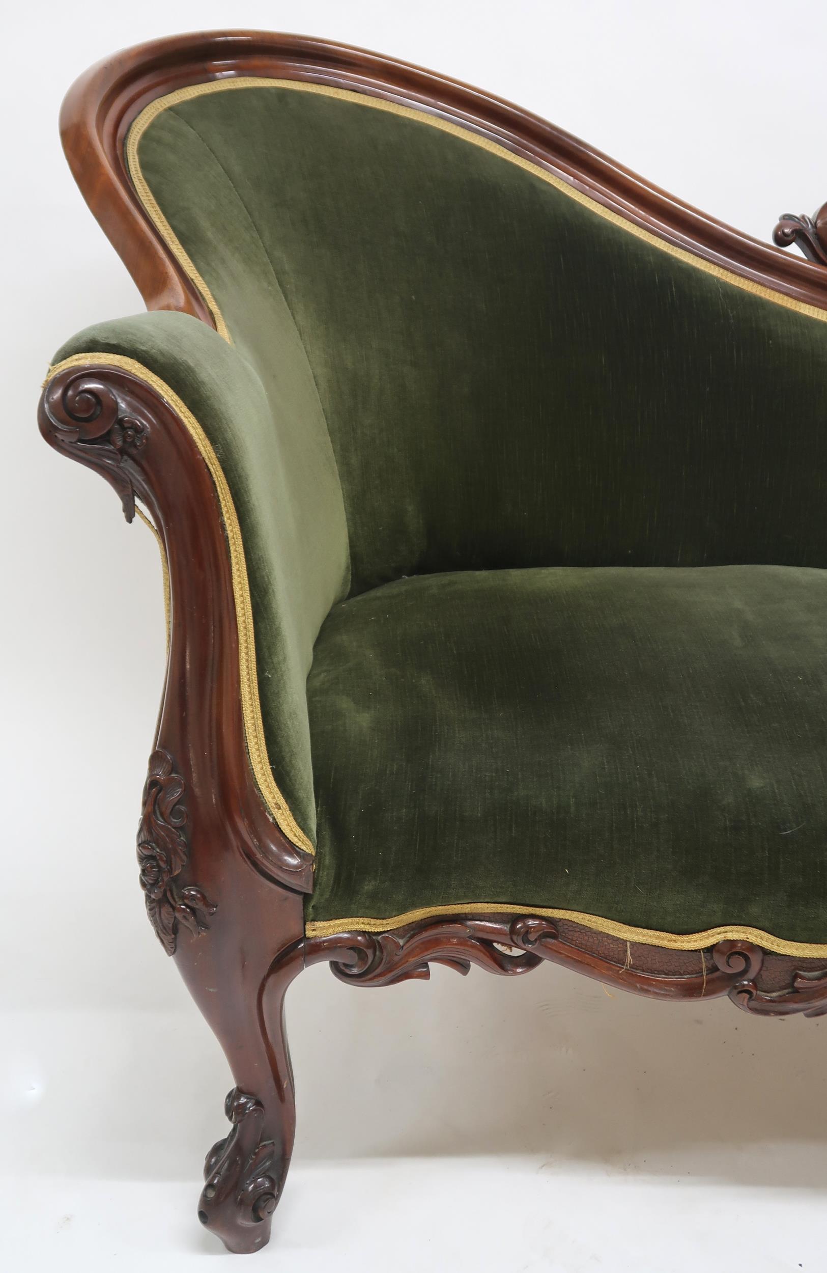 A VICTORIAN WALNUT FRAMED TWIN SPOONBACK SALON SETTEE with carved scrolled surmount over velour - Image 2 of 8