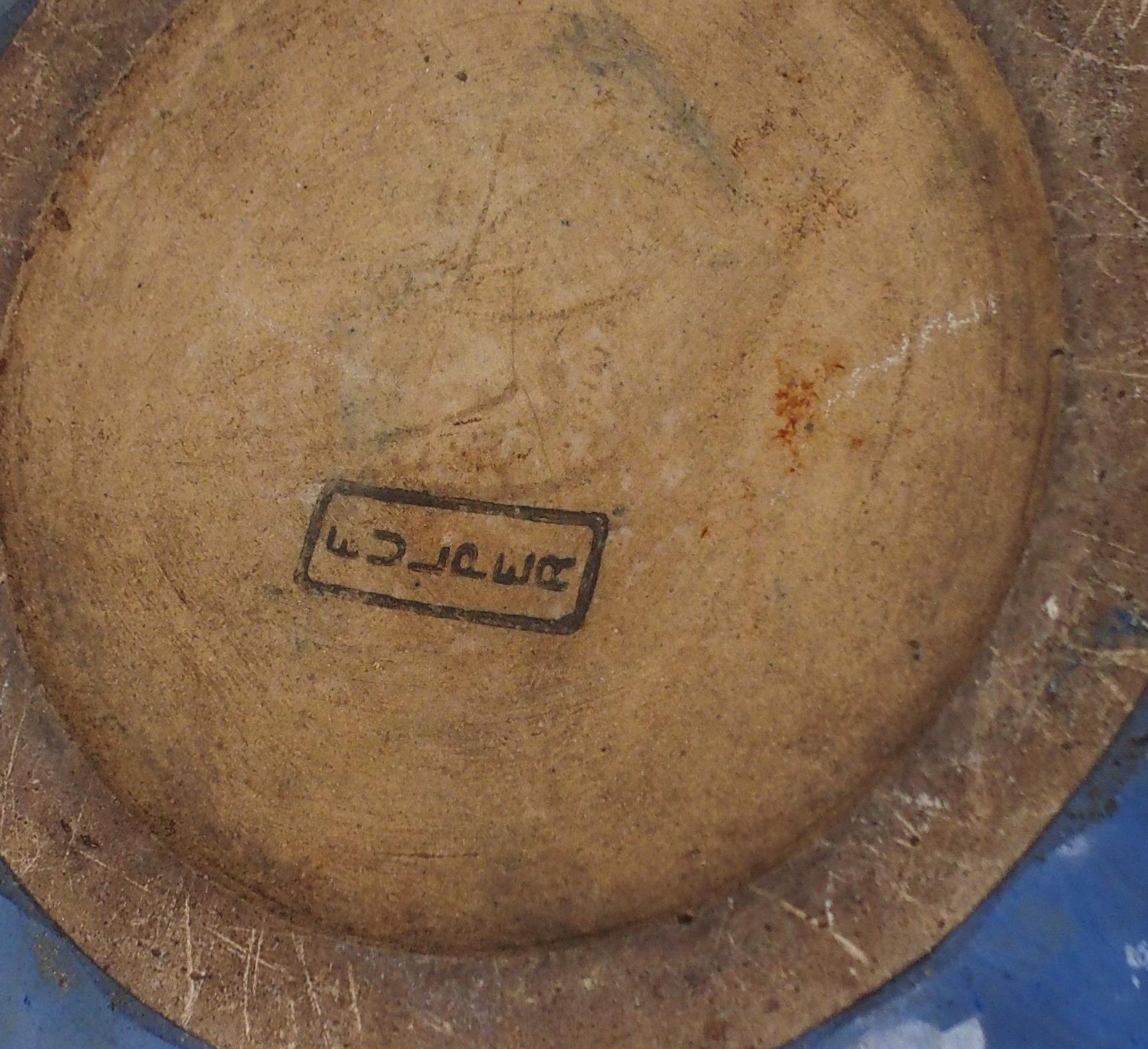 FULPER POTTERY, USA BOWL circa 1920, with peacock feather decoration in blue glaze, 25cm diameter - Image 5 of 5