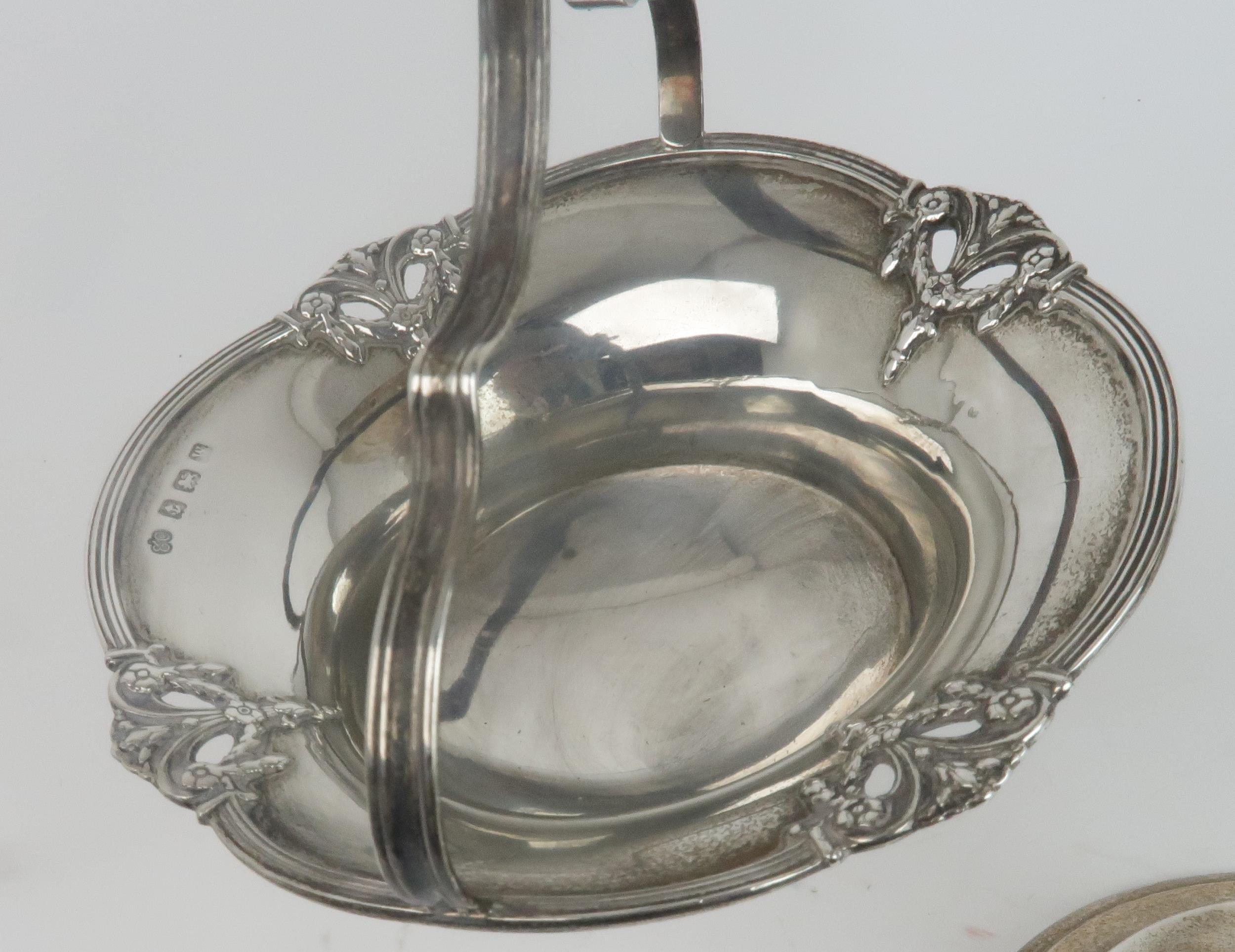 A GEORGE V SILVER EPERGNE by Elkington & Co, Birmingham 1921, fully marked to the baskets, the - Image 3 of 6