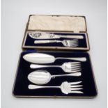A cased silver fish serving set, Allen & Darwin, Sheffield 1907, with engraved floral banding,