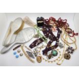 Vintage costume jewellery to include Czech glass examples, lucky heather brooch and a shamrock