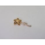 A 14k gold sapphire and diamond accent starfish pendant, weight 5.3gms Condition Report:Available
