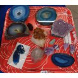 Assorted geodes and quartz slices Condition Report:No condition report available.