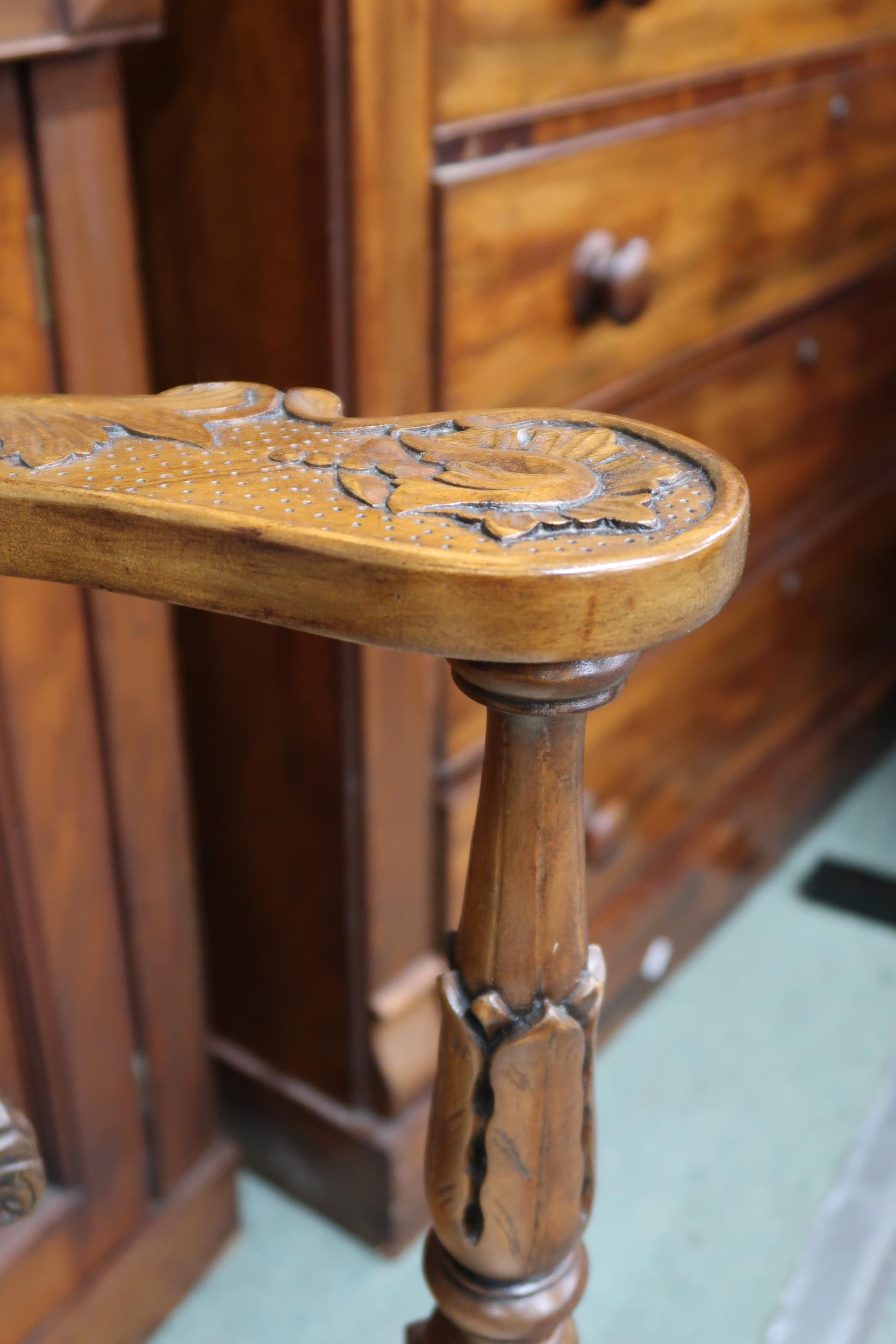 A 20th century walnut corner chair with shaped back over carved pierced splats joined to seat with - Image 5 of 8