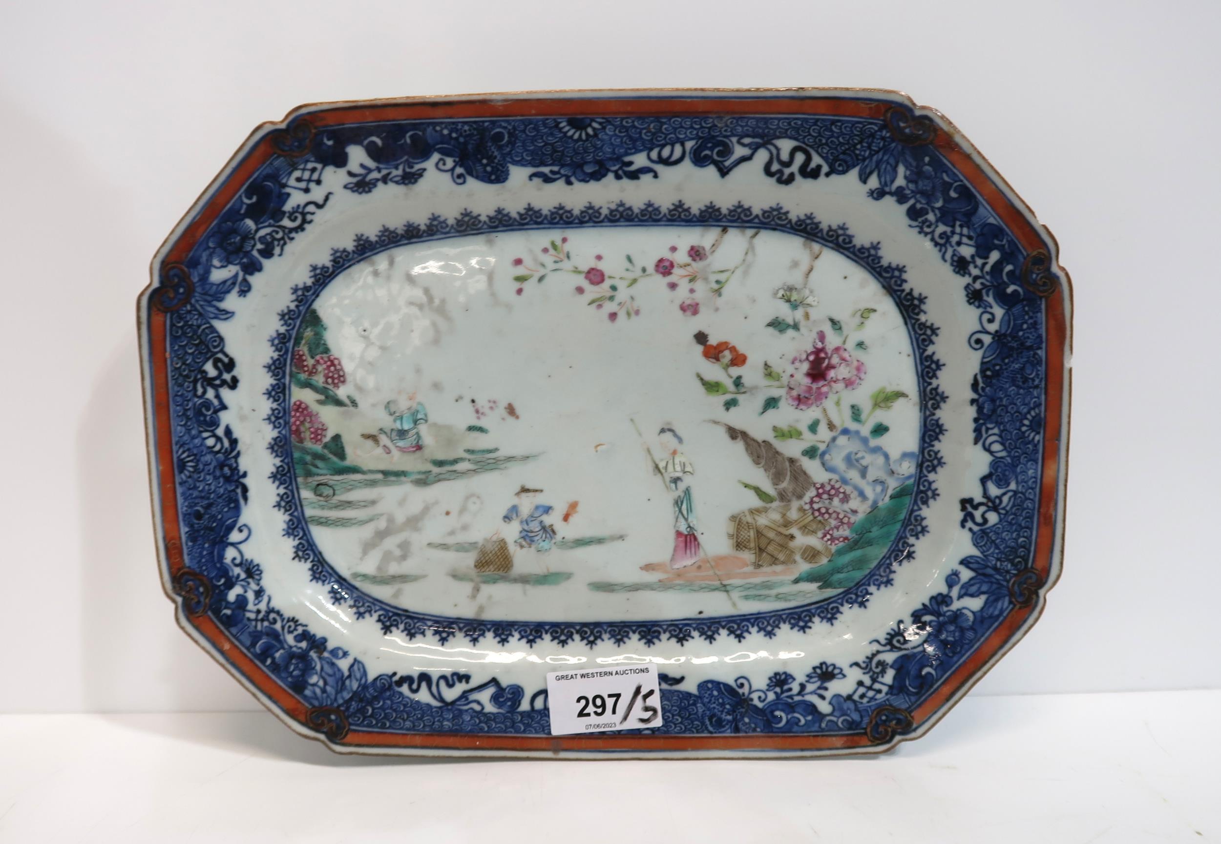 A Chinese export famille rose and underglaze blue porcelain platter, painted with figures fishing, - Image 2 of 5