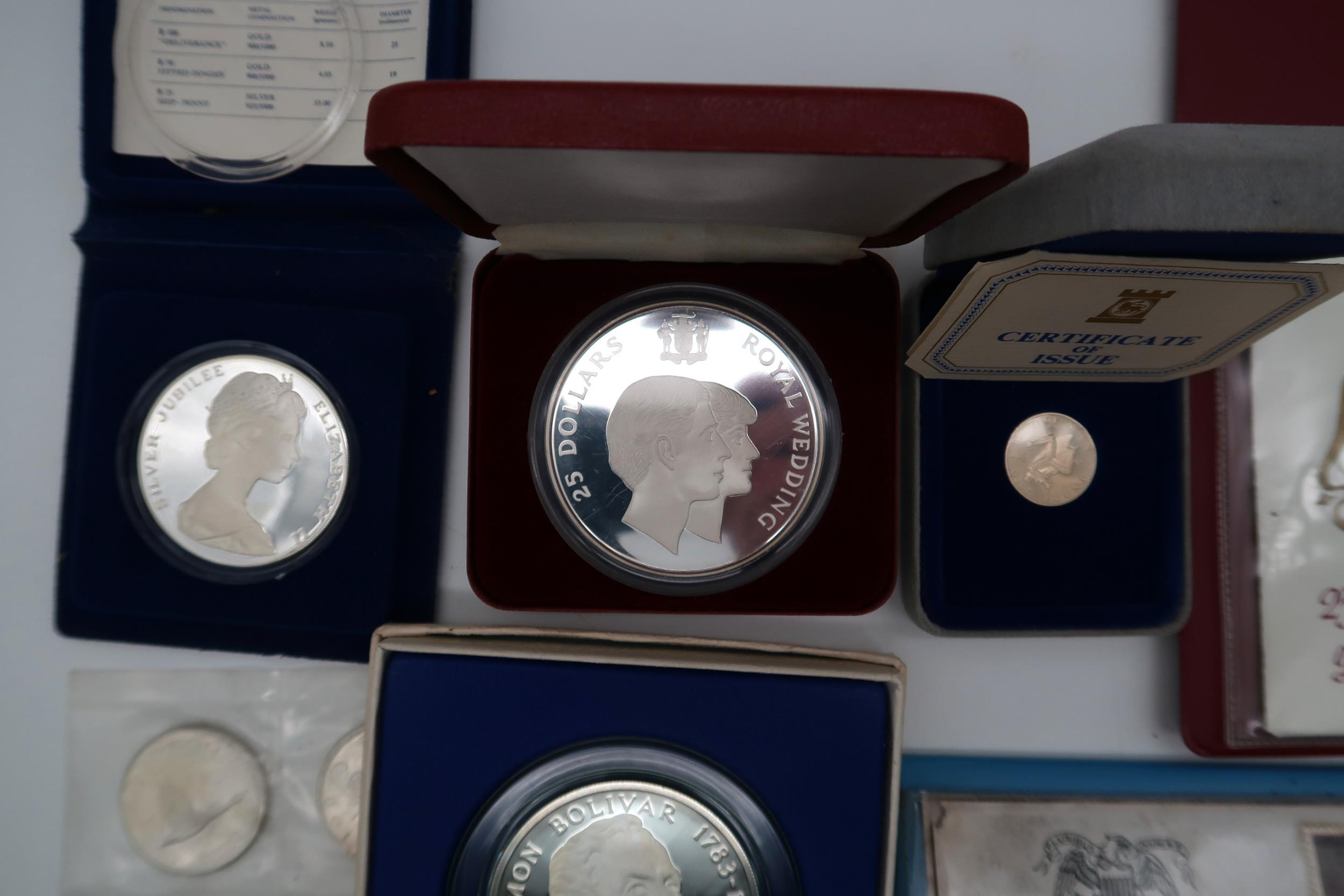 A mixed lot of silver commemorative coins with a Royal Wedding $25, 25th Anniversary of the - Image 7 of 7