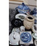 A set of Adams Birds of America plates, a blue and white pottery soup tureen and cover, Maltese