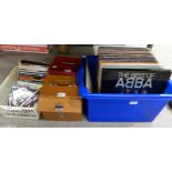 VINYL RECORDS  a lot of mostly pop and country vinyl LP records with a quantity of 7" singles from