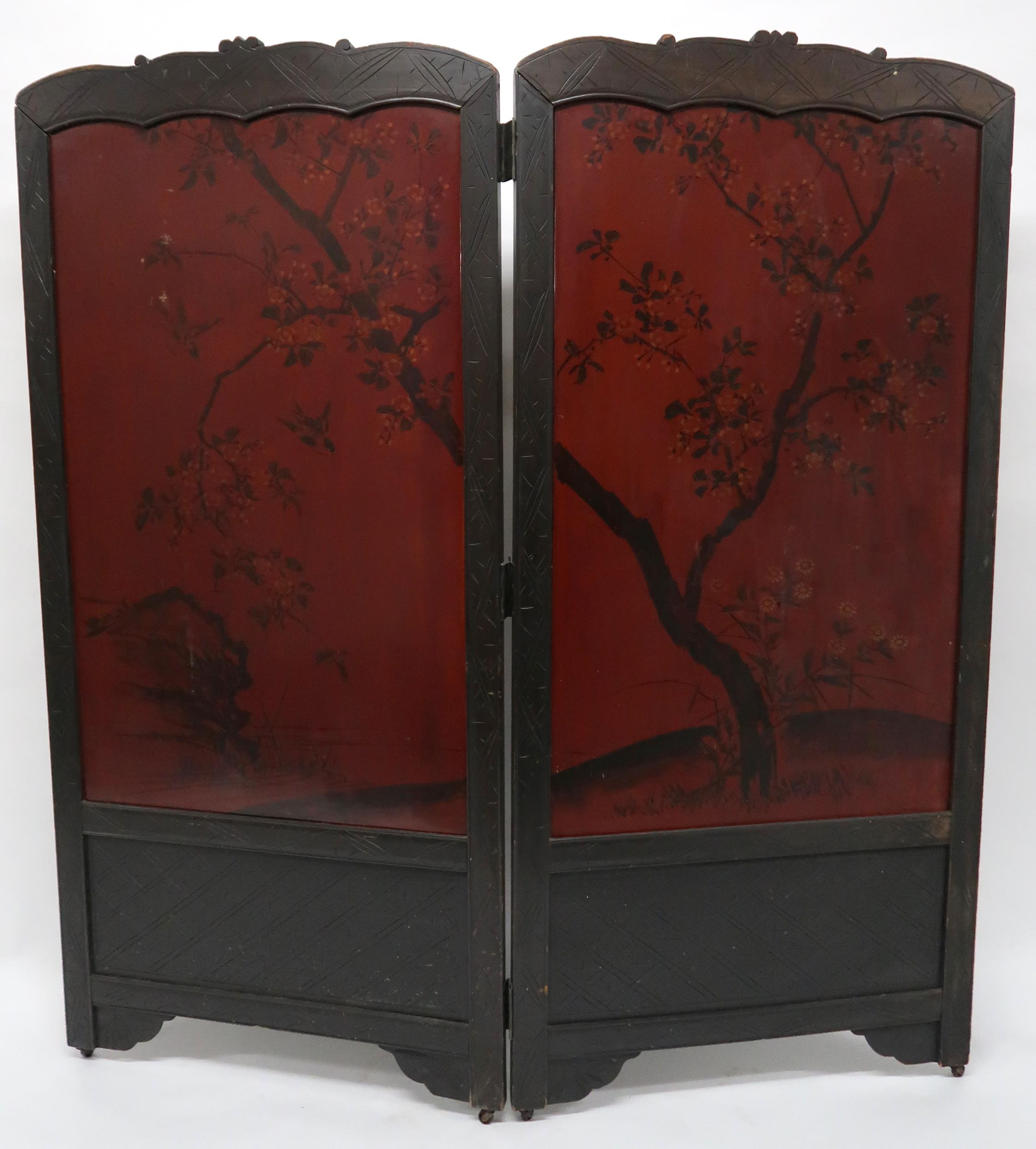 AN ORIENTAL HARDWOOD FRAMED LACQUERED TWO FOLD ROOM DIVIDER with foliate carved frame surrounding - Image 13 of 17