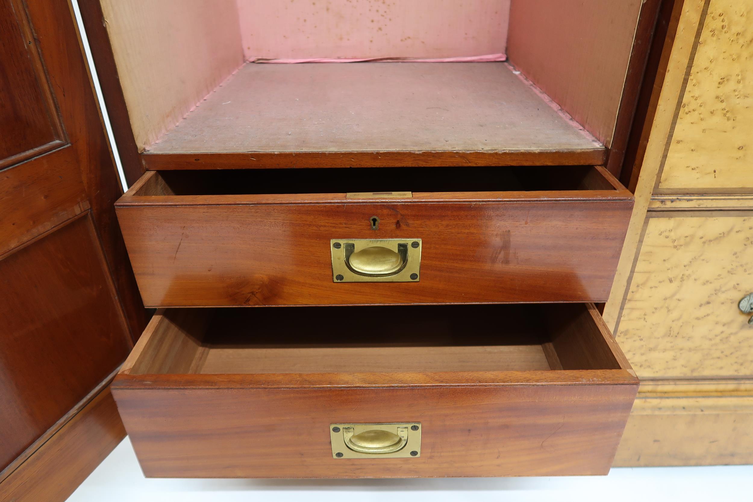 A VICTORIAN BIRDSEYE MAPLE COMPACTUM WARDROBE & ACCOMPANYING BEDSIDE CABINET wardrobe with moulded - Image 6 of 22