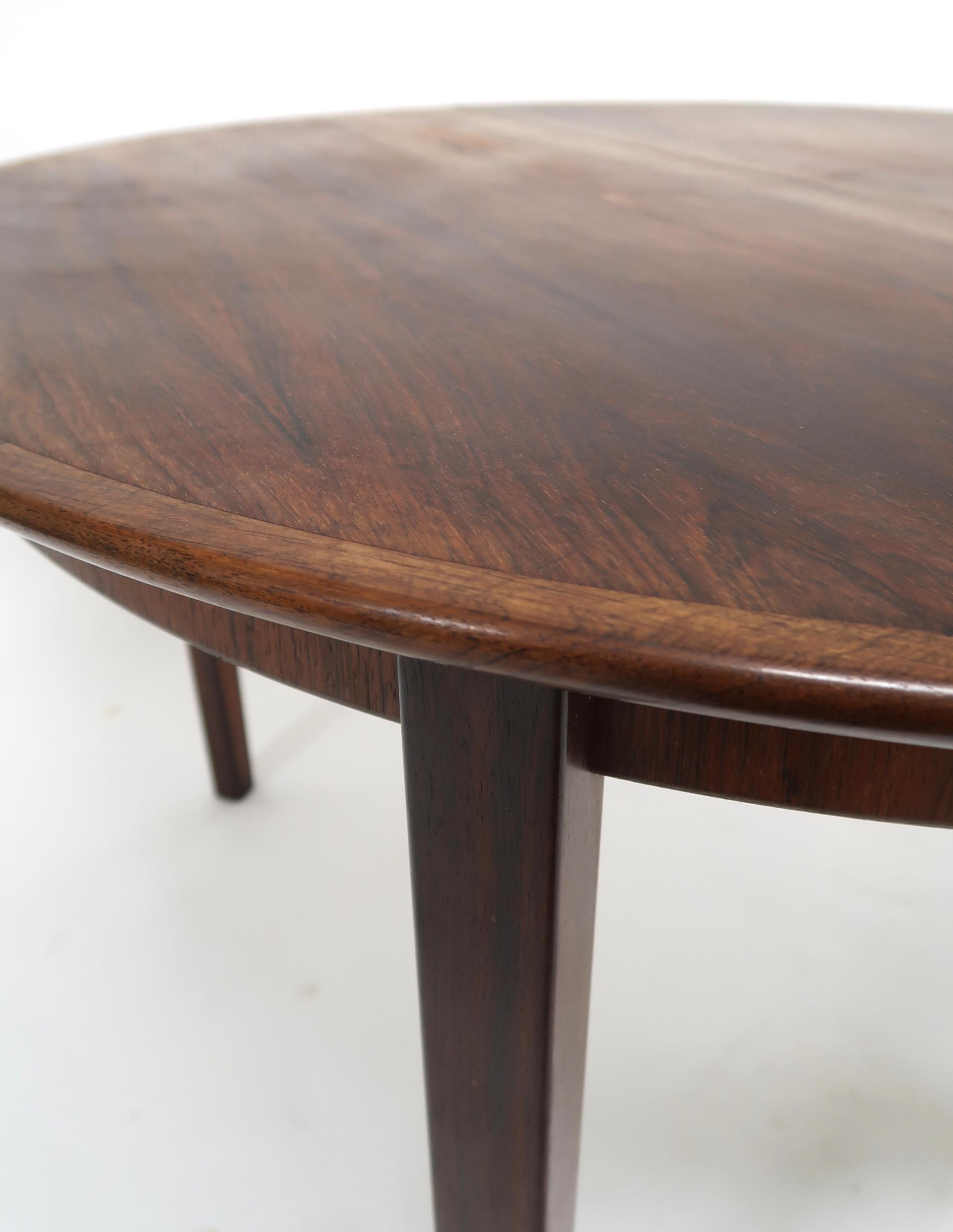 *WITHDRAWN* A CIRCA 1960S JOHANNES ANDERSEN FOR BERNHARD PEDERSEN & SON OF DENMARK ROSEWOOD CIRCULAR - Image 4 of 6