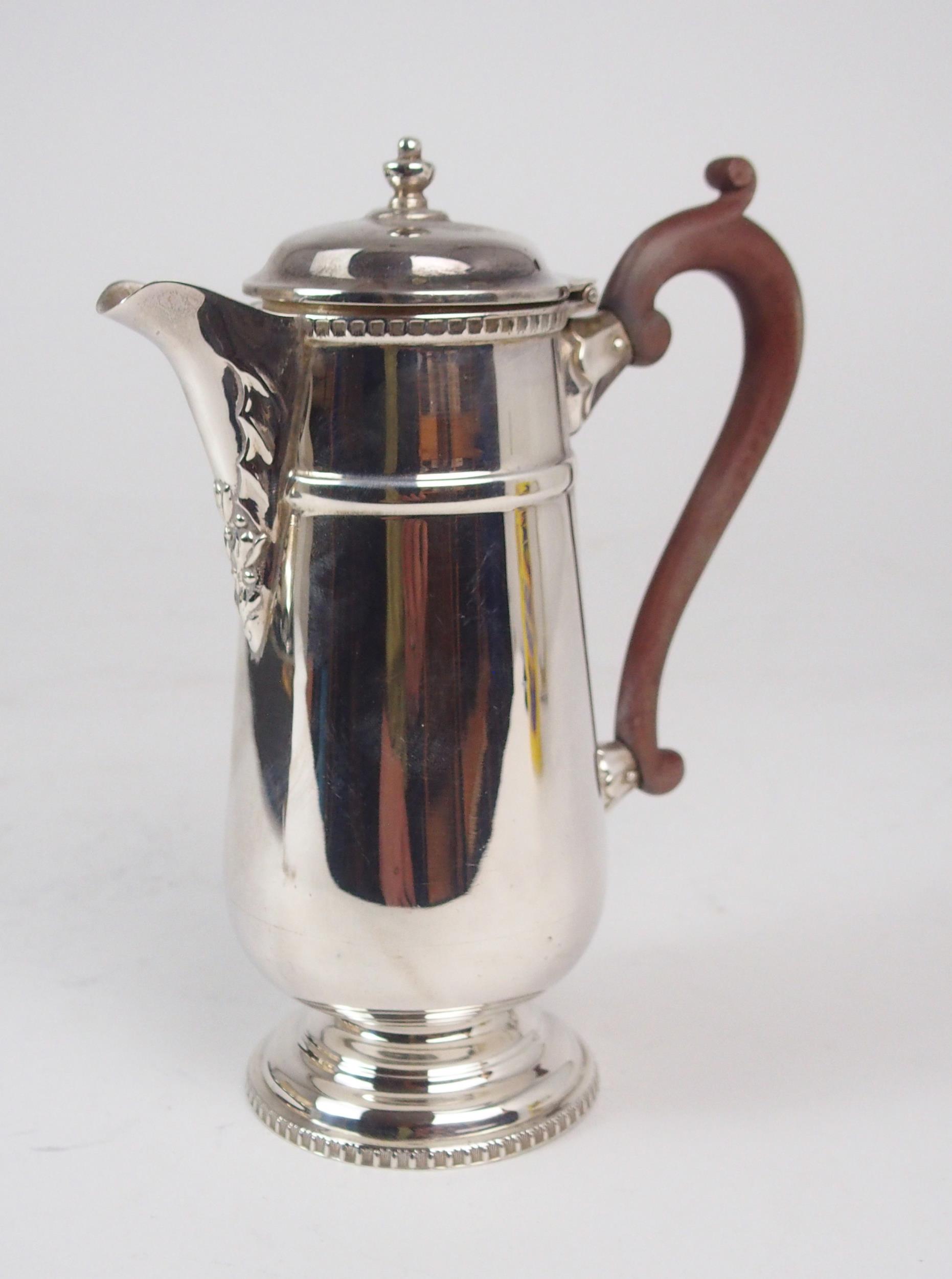 A CASED GEORGE V SILVER MOUNTED PARAGON COFFEE SERVICE the coffee cans and saucers floral and gilt - Image 9 of 10