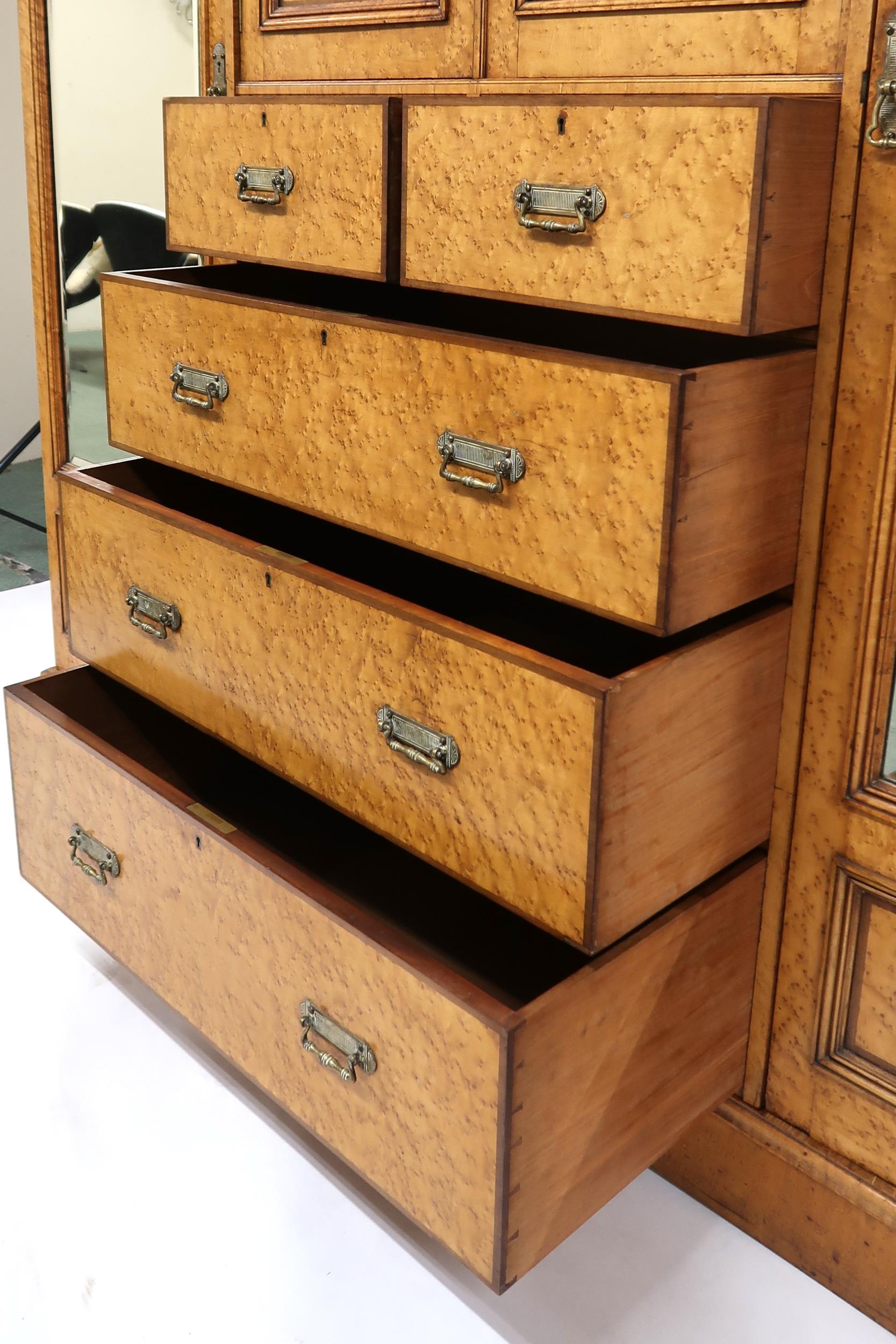 A VICTORIAN BIRDSEYE MAPLE COMPACTUM WARDROBE & ACCOMPANYING BEDSIDE CABINET wardrobe with moulded - Image 9 of 22