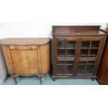 A lot comprising 20th century glazed two door bookcase, 127cm high x 107cm wide x 36cm deep and a