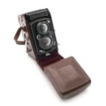 A Francke & Heidecke Rolleiflex 2.8C twin lens reflex camera, serial no. 1423665 Condition Report: