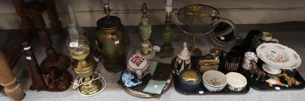 Assorted lamps, dressing table mirrors and other decorative items Condition Report:No condition