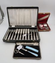 A cased set of silver handled EPNS bladed fish knives and forks, in the Kings pattern, a cased