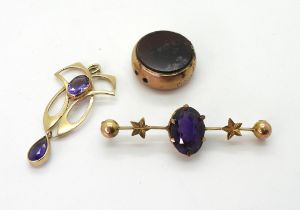 An Art Nouveau 9ct gold amethyst pendant, length 4.2cm, together with an (af) brooch and a partial