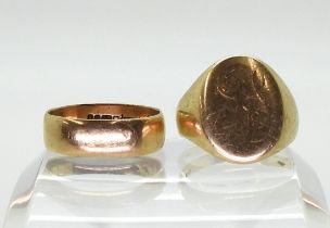A 9ct gold wedding band, size R, together with a yellow metal signet ring, hallmarks worn but