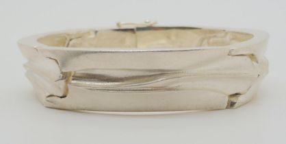 A SILVER LAPPONIA BANGLE of pleated forms, fully stamped Lapponia with the Finnish date stamp