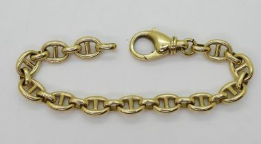 A MARINE CHAIN BRACELET the clasp stamped with the Italian strike mark 750 for 18ct gold. length