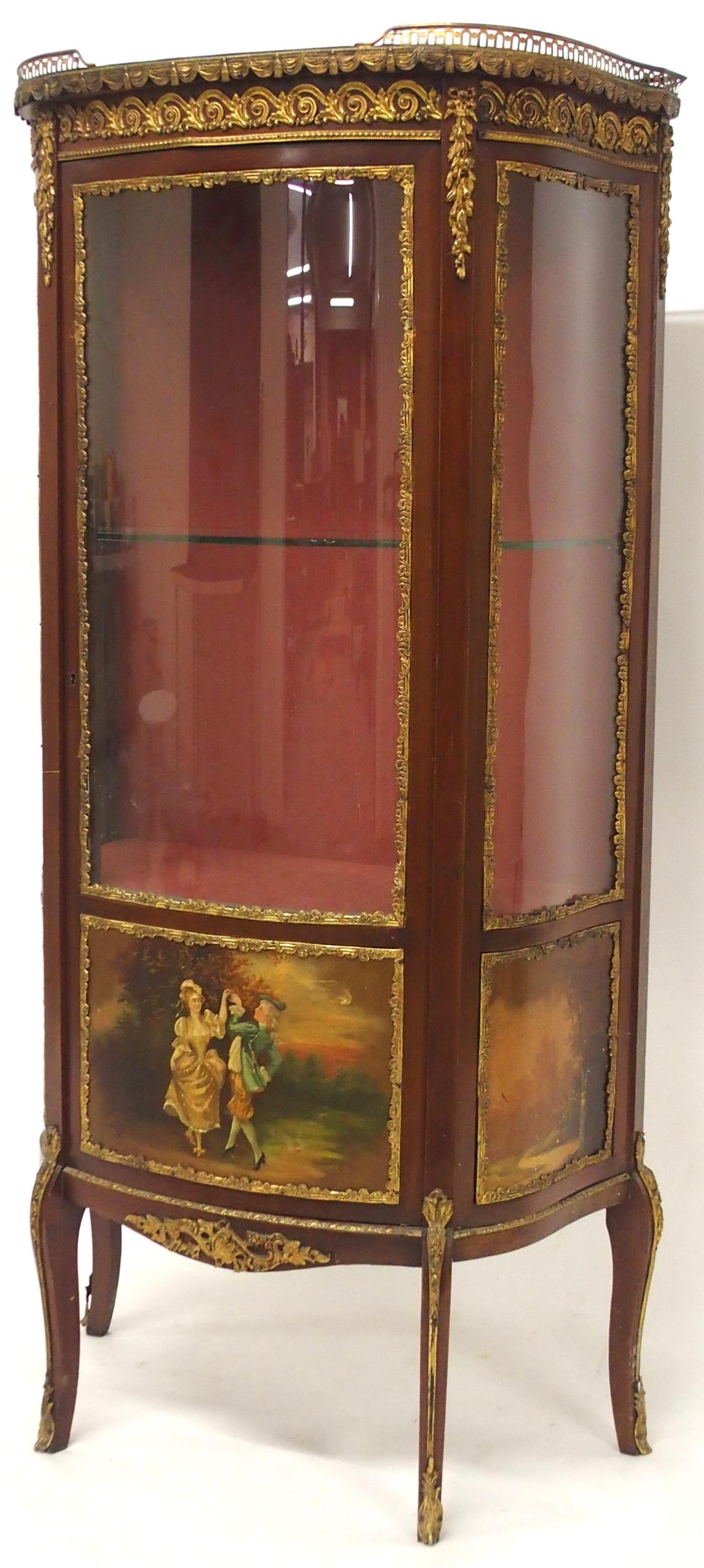 AN EARLY 20TH CENTURY LOUIS XV STYLE BRASS ORMOLU MOUNTED VITRINE DISPLAY CABINET  with galleried - Image 7 of 10