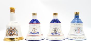 BELL'S BLENDED SCOTCH WHISKY IN WADE DECANTERS Prince Andrew And Miss Sarah Ferguson 1986