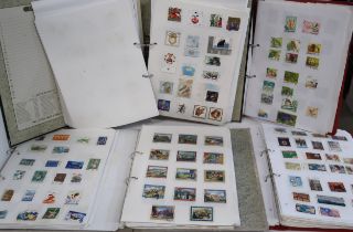 A large collection of worldwide stamps in 10 albums with extensive Sweden. Further viewing